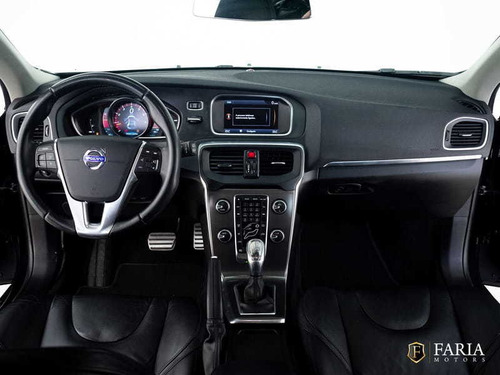 Imagem 7 de 15 de Volvo V40 T4 Dynamic 2.0 Turbo Aut. 2013