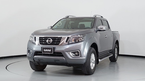 Nissan NP300 2.5 PLATINUM LE AC