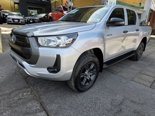Toyota Hilux 2.7 Cabina Doble Sr Mt