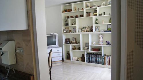 Apartamento En Venta La Florida Asesora Yesenia Romero 25-800