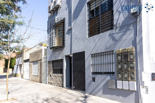Ph En Venta. Villa Urquiza 2 1/2 Ambientes Con 2 Terrazas
