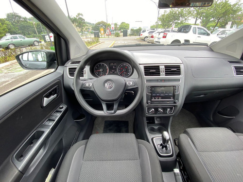 Volkswagen Fox 1.6 Connect Total Flex I-motion 5p