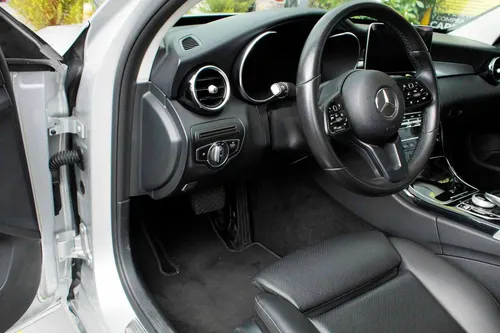 Mercedes-benz Clase C 180 Advantgarde 1.6 At Aa 4x2