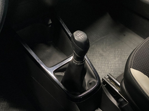 Imagem 13 de 15 de Renault Kwid 1.0 Intense Flex 2018/2019