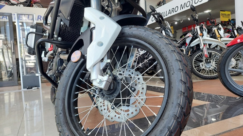Imagen 16 de 18 de Corven Triax 250 Touring 0km