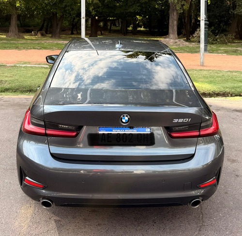 BMW Serie 3 2.0 320i Sedan Sportline