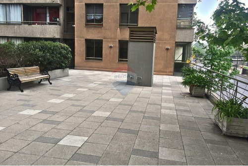 Se Vende Depto. 3d+2b+est. Y Bod Recoleta