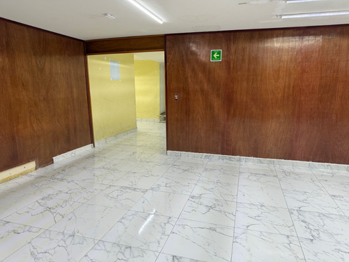 Ofinas Cerca De Av. Insurgentes Entre Metro Chilpancingo Y Metro Insurgentes
