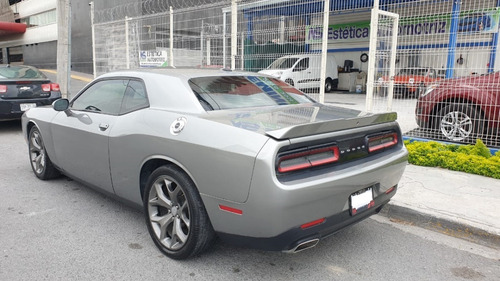 Imagen 3 de 10 de Dodge Challenger 2016 Black Line