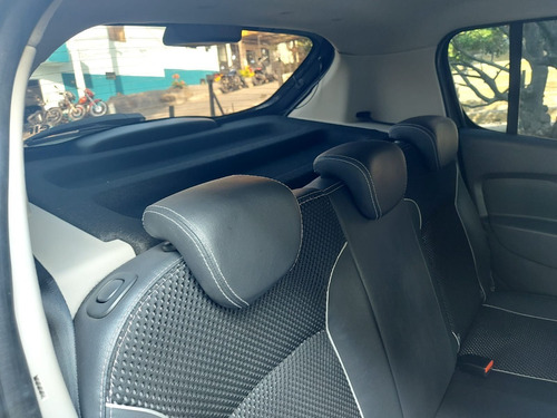 Imagen 12 de 25 de Renault Stepway Sandero