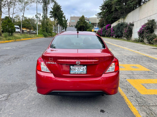 Imagen 12 de 15 de Nissan Versa 2017 Advance Estandar Clima Excelente Estado