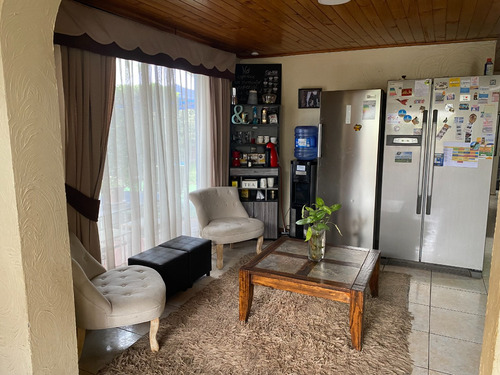 Cara En Arriendo Cerca De Av. España, Curicó, Maule