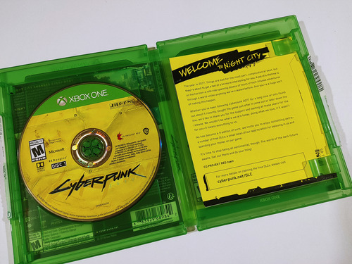 Cyberpunk 2077 (+ Steelbook + Contenido Extra) - Xbox One (Reacondicionado)
