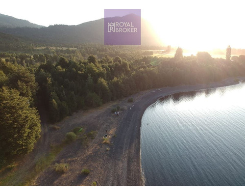 Terreno Borde Lago Rupanco Con 124 Mts De Playa De Arena.
