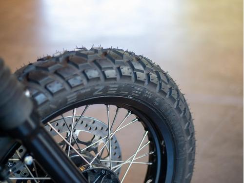 Imagen 5 de 25 de Royal Enfield Interceptor Flat Track Customizada