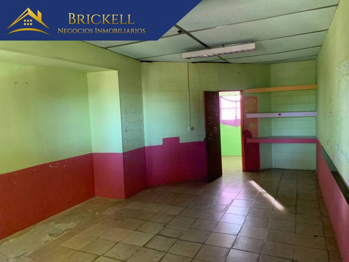 Casa Alquiler 7 Dorm. O Más