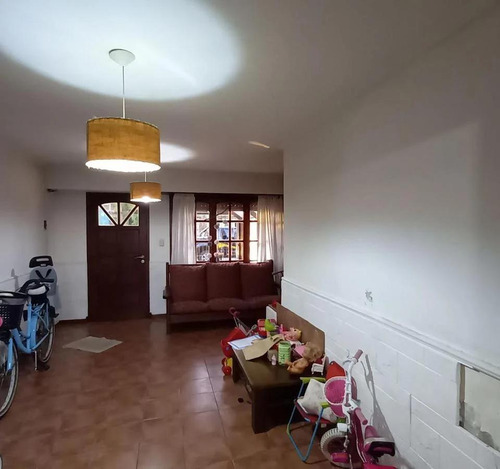 Casa En Venta - 3 Dormitorios 1 Baño - 125mts2 - Mar Del Plata