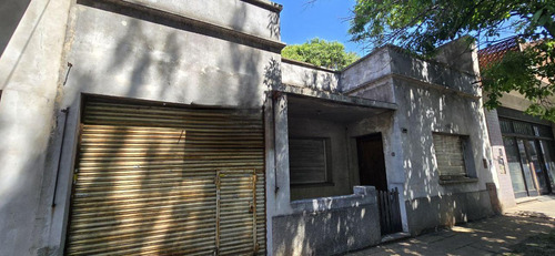 Casa A Reciclar En Lote Propio De 211 M2, En Francisco Borges Al 4600, Munro