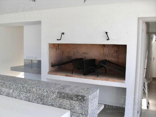 Silente, Torre I, 2 Dormitorios En Suite, Toilette, Dependencia De Servicio Externa, Verano 2020!!