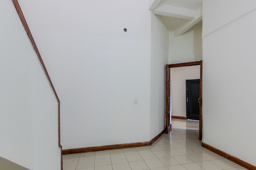 Venta 2 Ph Independientes En Lote Propio. Pompeya.