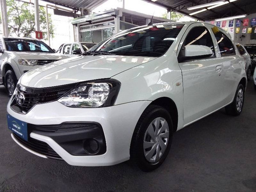 Toyota Etios 1.3 X 16v Flex 4p Manual