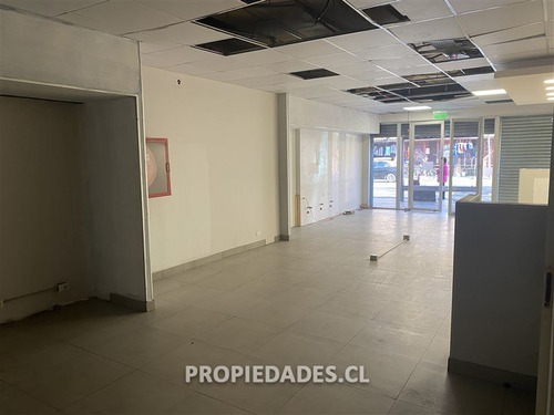 Local Comercial En Arriendo En Recoleta
