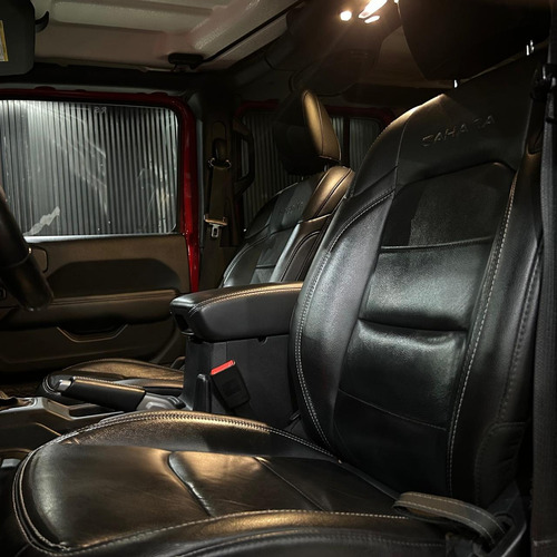 Jeep Wrangler 3.7 Unlimited Sahara 3.6 4x4 At