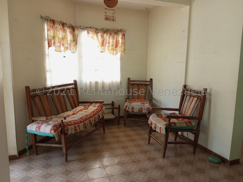 Imagen 8 de 14 de Gerybet Varela Rentahouse Mp 2211018 Las Morochas I
