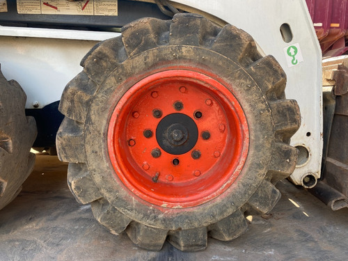 Imagem 3 de 14 de Minicarregadeira Bobcat S450 Ano 2015