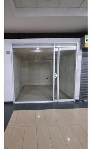 Se Alquila Local Comercial 8m2 Cc Matalinda Charallave 5677
