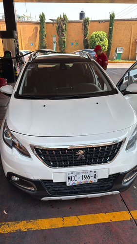 Peugeot 2008 1.2 Puretech Allure Pack