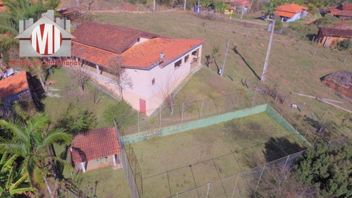 Linda Chácara Com 3 Dormitórios, Com Nascente, Área Gourmet, Campo De Futebol, Em Bairro Seguro, À Venda, 3000 M² Por R$ 295.000 - Rural - Socorro/sp - Ch0705
