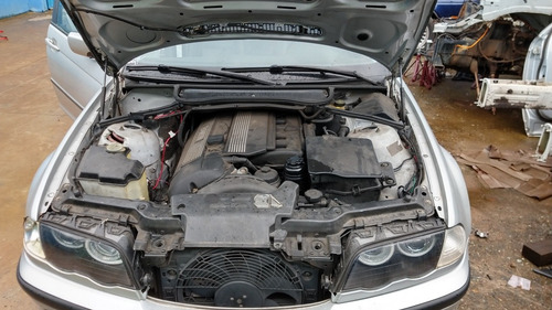 Sucata Para Retirada De Peças Bmw 330 2001