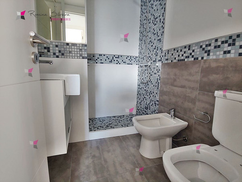 Imagen 3 de 20 de Venta De Apartamento De 2 Dormitorios En Brava A Estrenar , Ocupa Hoy!