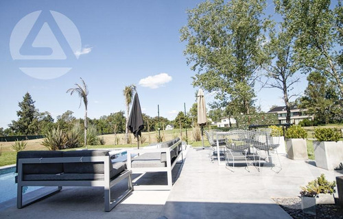 Barrio Privado Saint Thomas Este - Canning