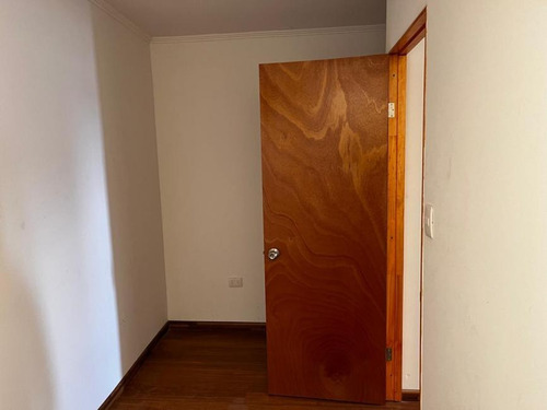 Se Vende Propiedad Con 5 Dptos. En Pasaje Singapur