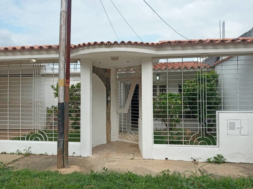 Imagen 2 de 14 de Casa En La Esmeralda A Remodelar