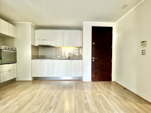 Departamento En Arriendo En Estación Central / Toro Mazotte