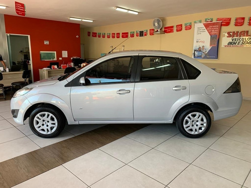Ford Fiesta Sedan 1.6 Se Flex 4p 2013/2014 Prata