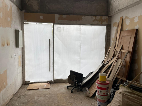 Arriendo Local Comercial De 42,39 M2, Metro Monte Tabor