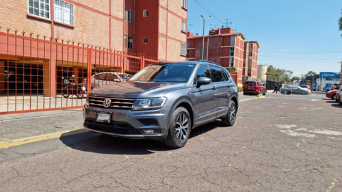 Volkswagen Tiguan Comfortline 7 asientos, 3 filas
