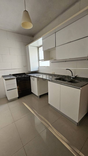 Departamento De 2 Dormitorios En Venta 62 Entre 15 Y 16
