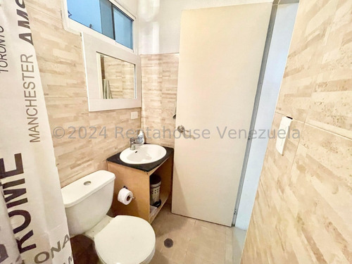 Kl Vende Espectacular Casa Concepto Abierto Moderna En Cabudare #24-26224