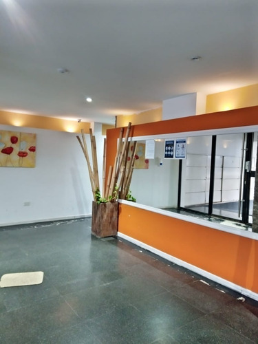 Imagen 3 de 11 de Venta De Departamento De Un Ambientes Y Medio Con Balcón Saliente.