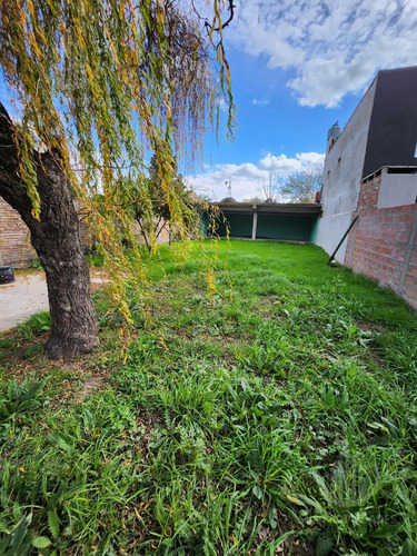 Casa En Ezeiza ( Cerca De Las Toscas )