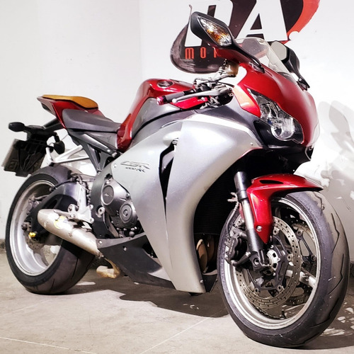 Imagem 1 de 4 de Cbr1000rr