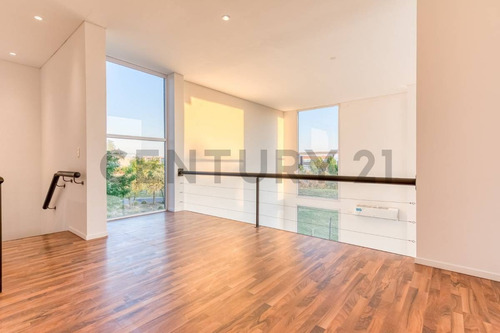 Imagen 12 de 30 de Casa En Venta 5 Ambientes En Barrio El Canton, Norte-