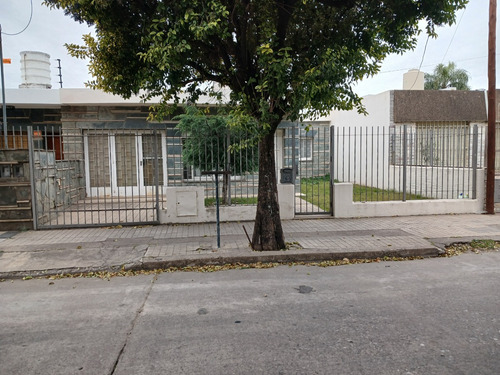 A Metros De Monseñor Pablo Cabrera