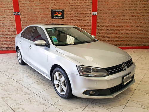 Imagen 1 de 15 de Volkswagen Vento 2.5 Luxury 170cv 2012