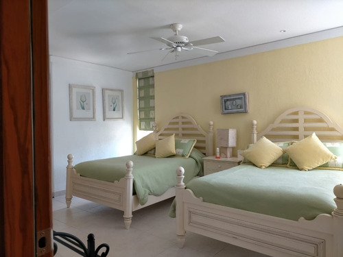 Imagen 16 de 22 de Venta De Departamento En Costa Victoria A Tratar.